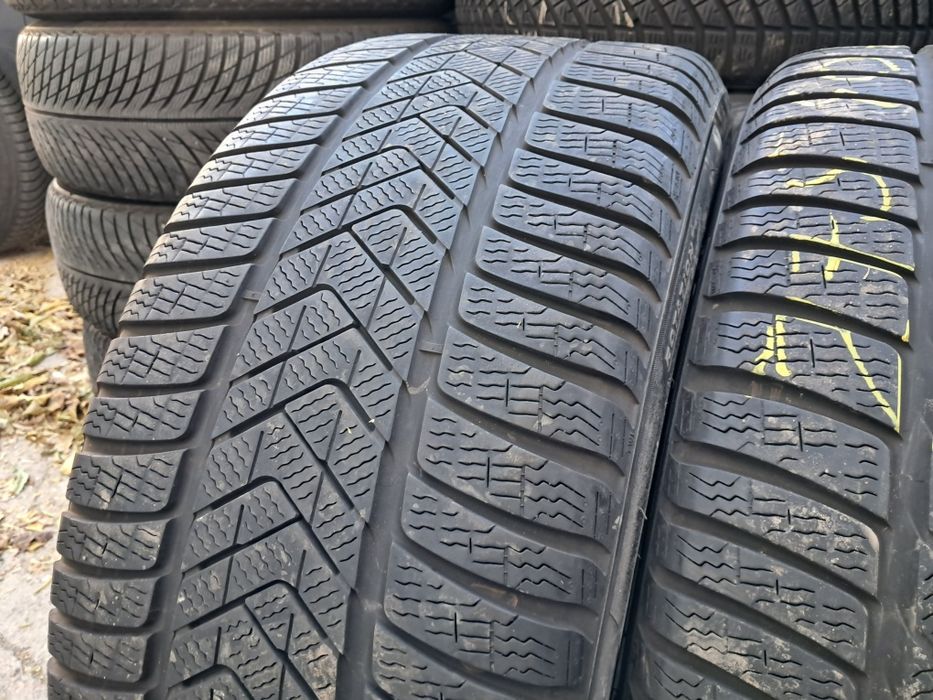 Anvelope second iarna 275 40 R20 Pirelli *RSC 2022