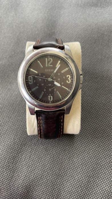 Ceas Guess quartz maro