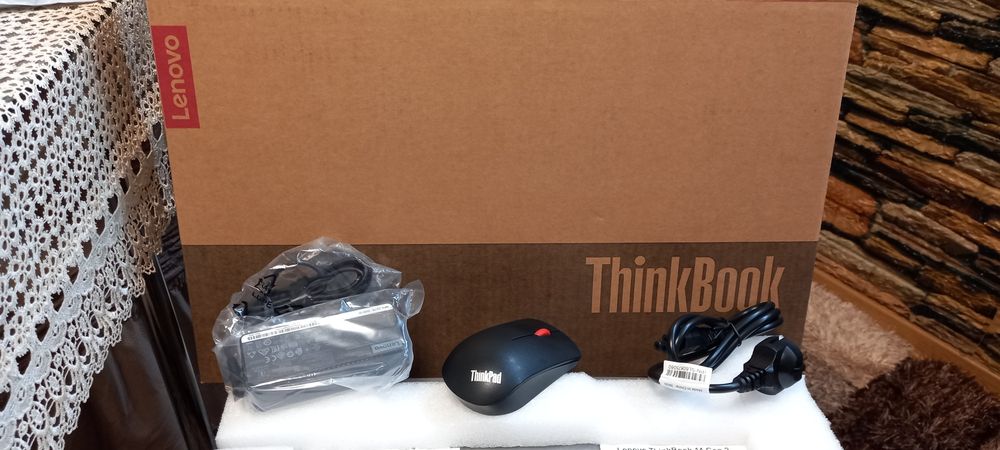 Vând lenevo nou  nou