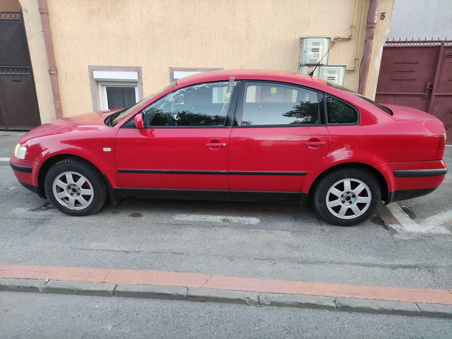 Usa spate stanga volkswagen vw passat b5 cod LY3D rosu