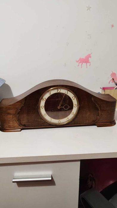 Ceasuri de șemineu elegant