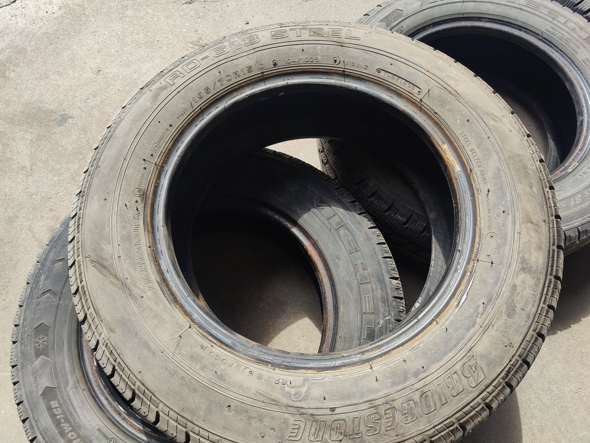 195/70/15C Michelin  Agilis