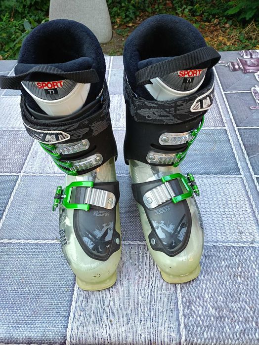 Продавам ски обувки Atomic номер 42 - 43