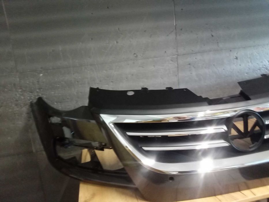 Bara Grila radiator fata VW Passat CC LC8Z Maro Mocca Brown Pearl NOUA