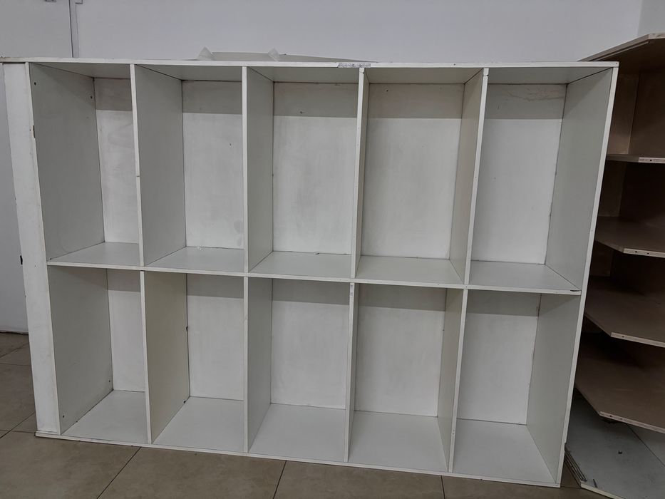 Шкаф для магазина