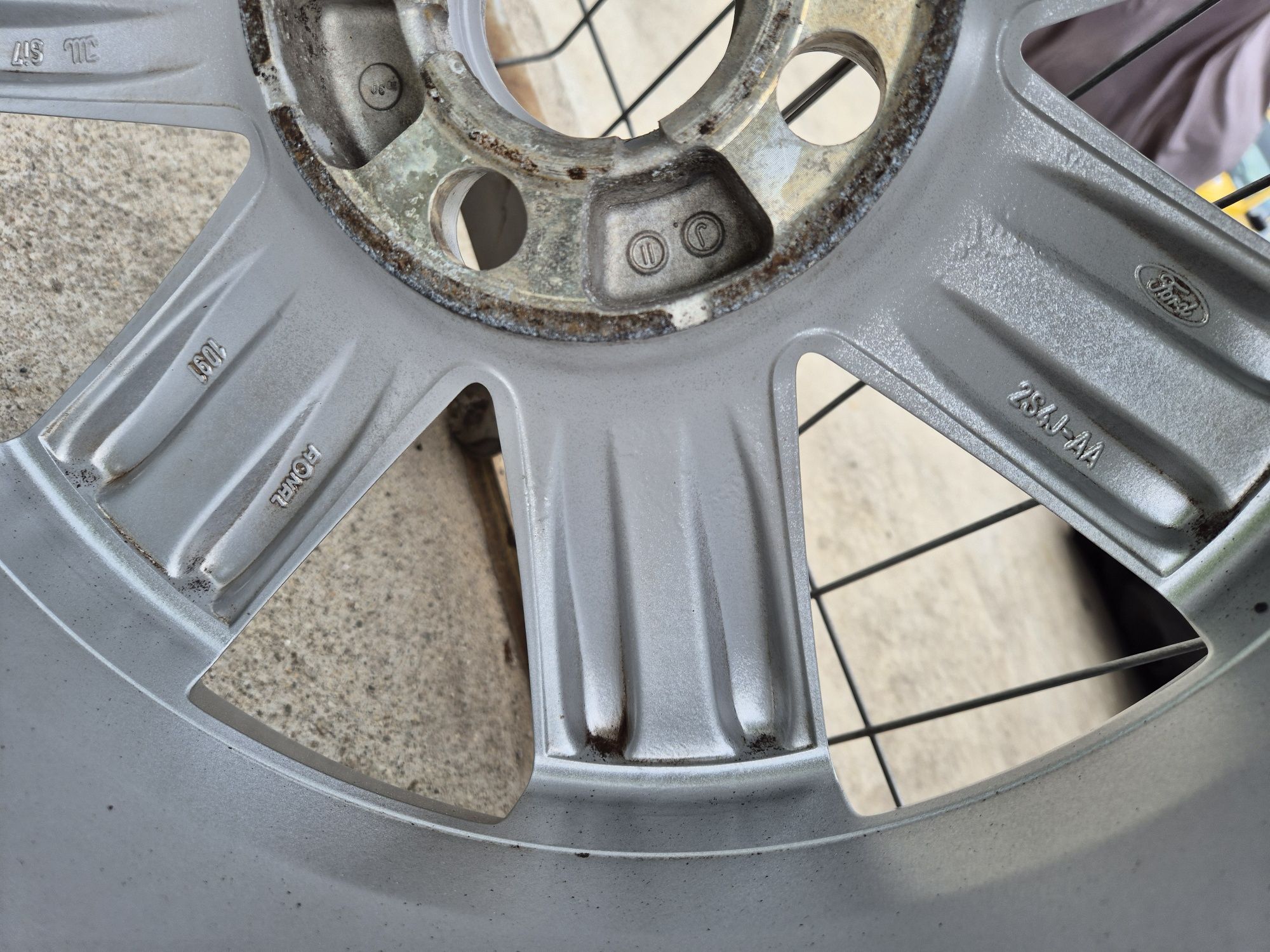 Джанти Ronal 17 цола , 4х108 , 7j ,et49 , 215/40/17 Ford  Mazda