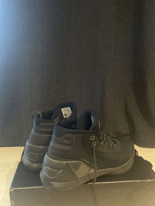 Adidasi Under Armour Stephen Curry 3