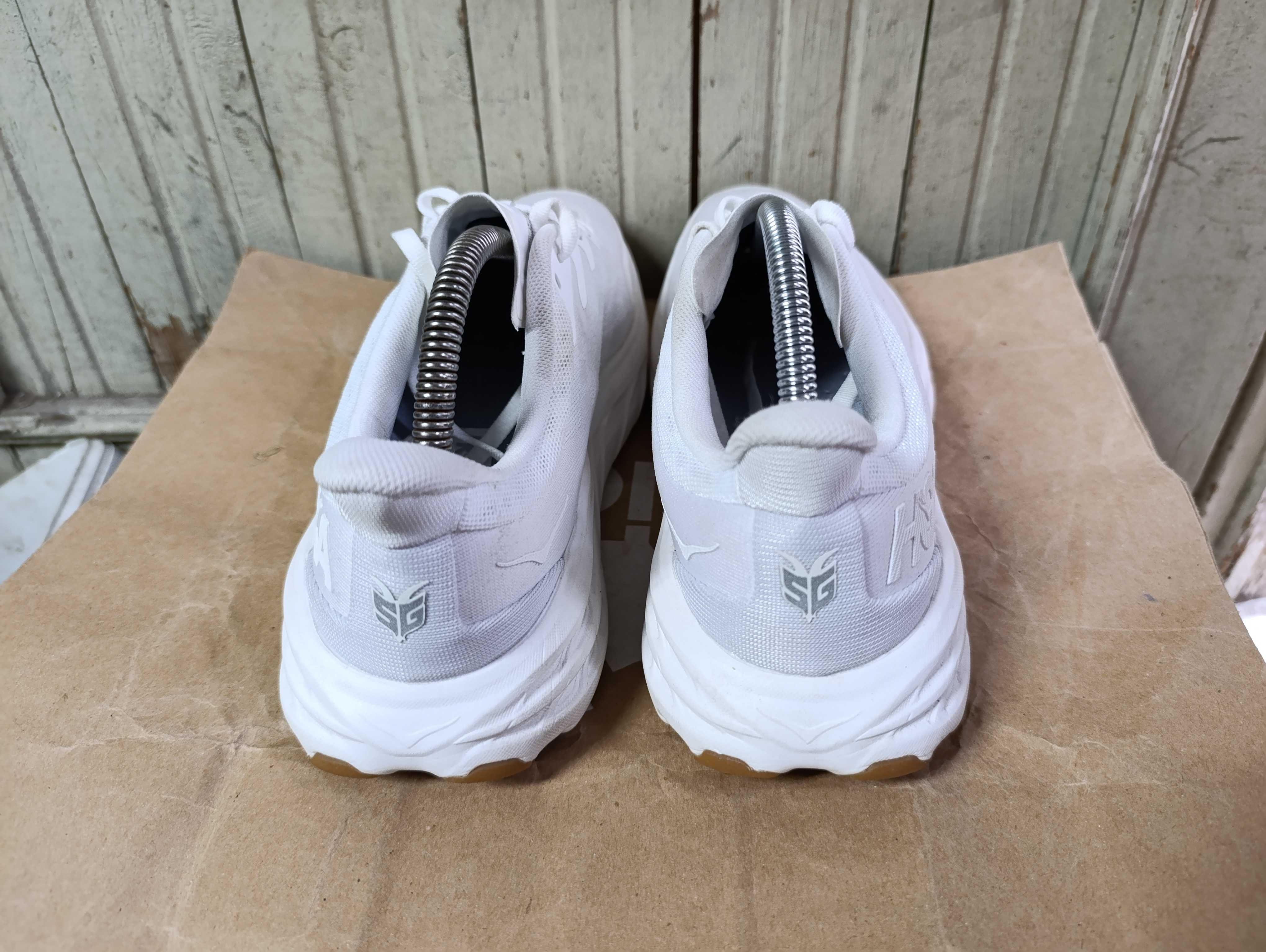 HOKA One One M Speedgoat 5''оригинални мъжки маратонки 43 номер