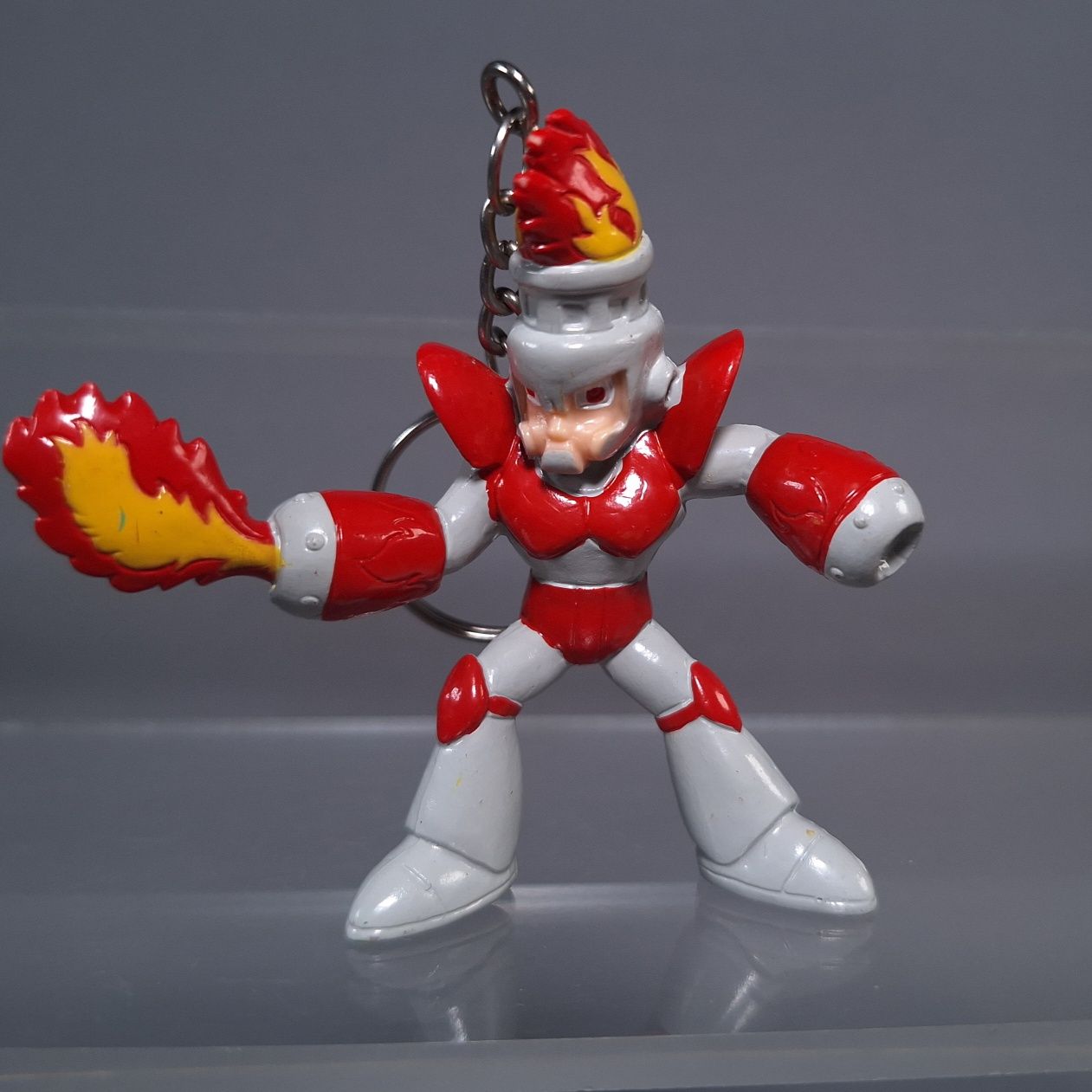 Nintendo 1995 фигурка Mega Man Bandai