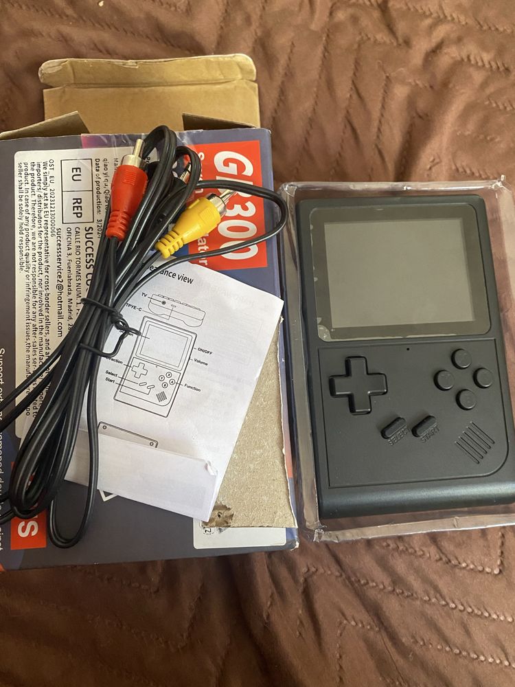 Ретро конзола GB300 6000+