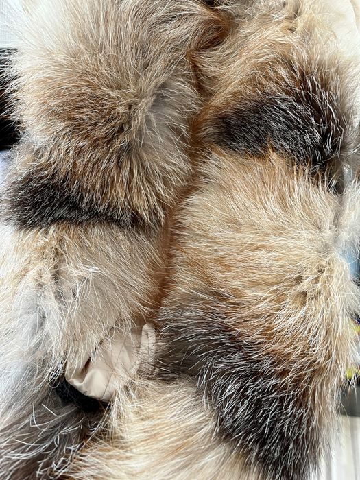 Яке с естествен косъм