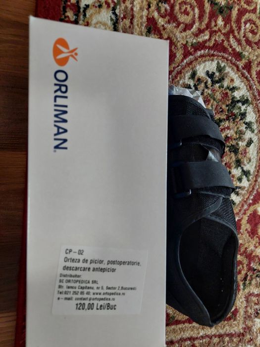 Vând papuc ortopedic