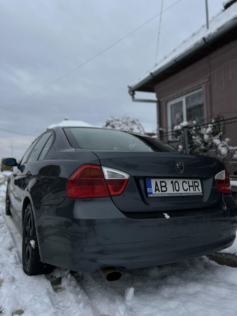 Vând bmw e90 318 i