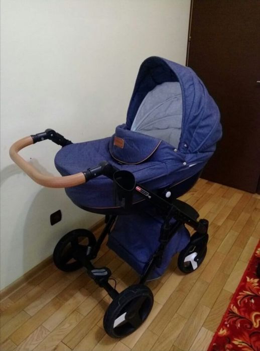 Продам коляску Lonex