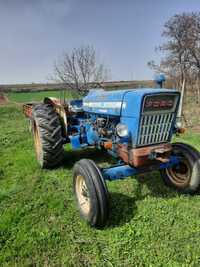 Tractor ford 5000