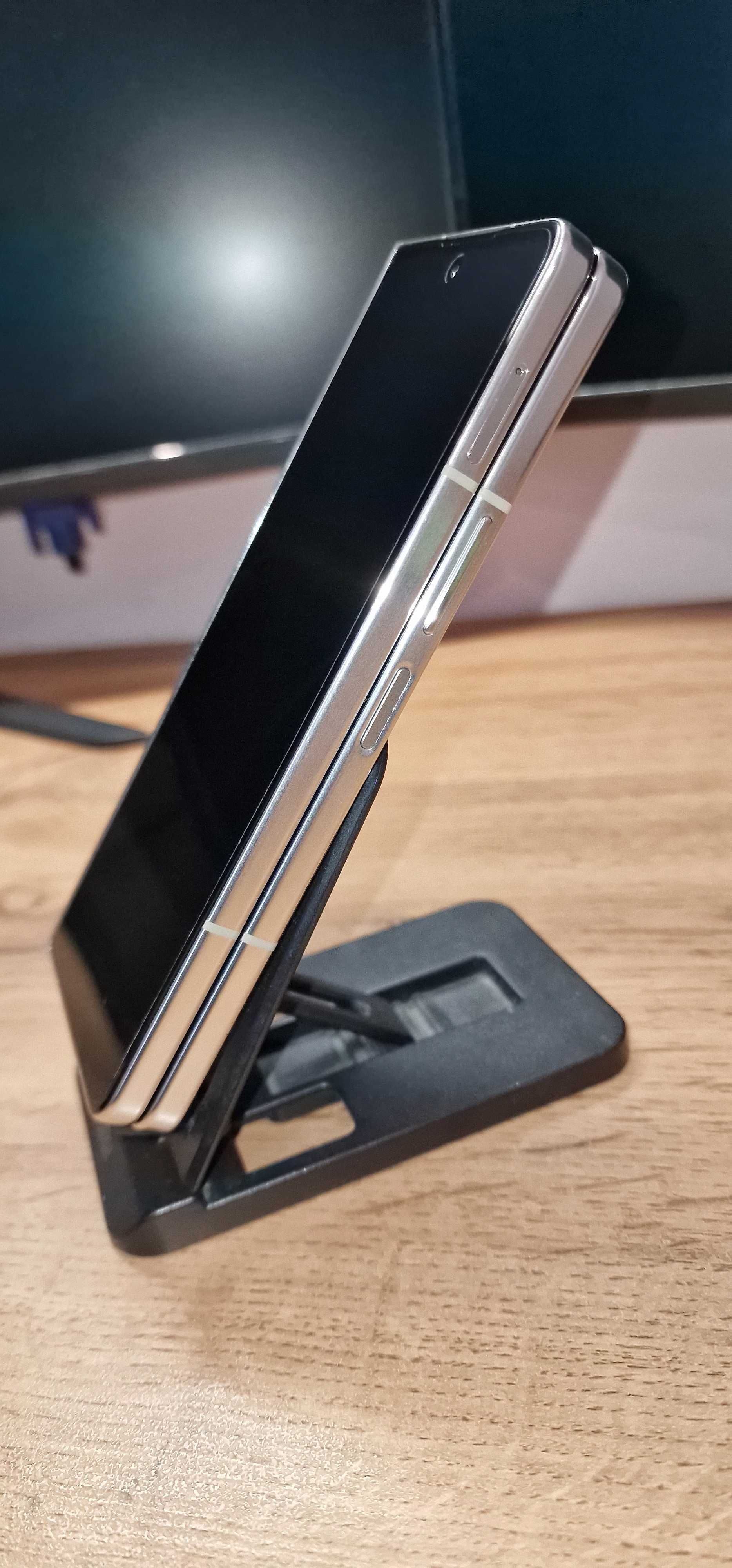 Samsung Galaxy Fold 5 ПОЛНАЯ комплектация НЕ ДЕМО!!!
