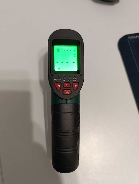 Termometru digital Parkside cu Infrarosu PTI 380 C2