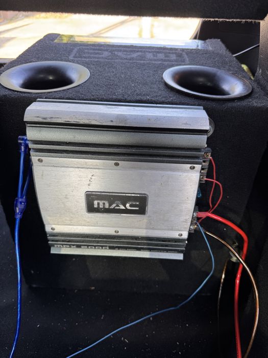 Subwoofer auto Mac Audio cu statie/amplificator