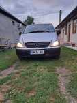 Vand sau schimb mercedes vito