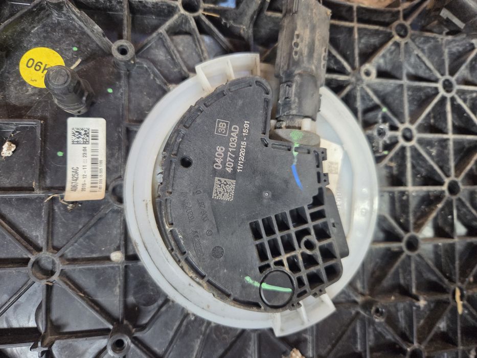 Pompa Ad Blue cu rezervor Audi A4 B9