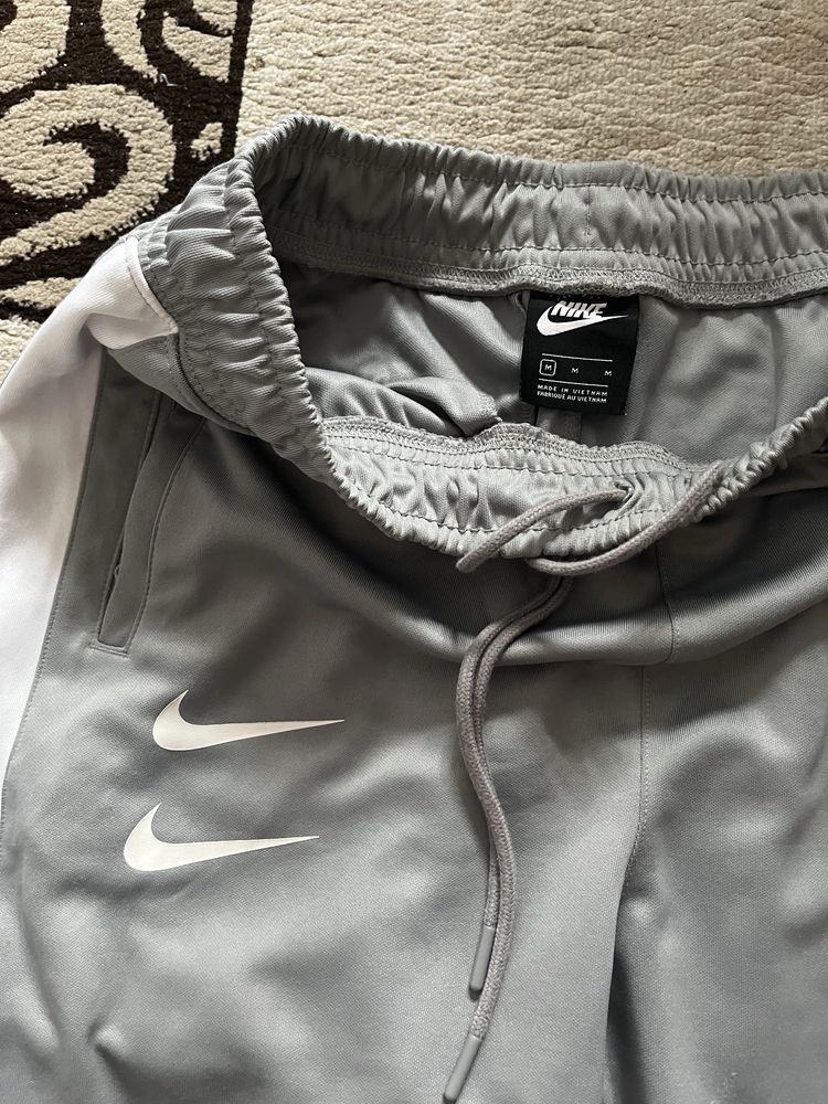 Pantaloni de trening lungi Nike swoosh gri