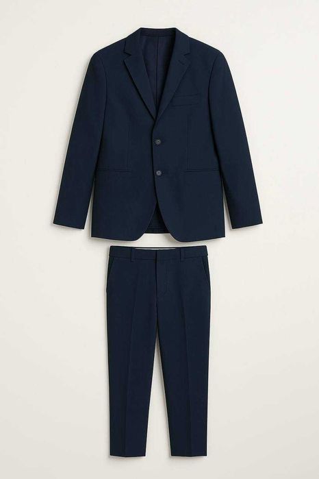 Классический мужской костюм-двойка синего цвета