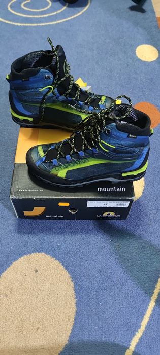 De vanzare bocanci noi nouti LA SPORTIVA TRANGO GTX marimea 42