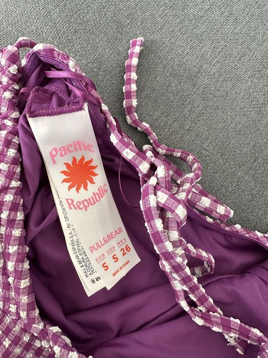 Нов цял бански Pull&Bear