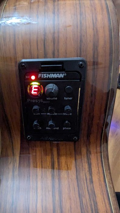 LAG Tramontane T333 JCE Jumbo електро-акустична китара