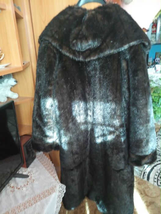 Blană naturală lungă – mărimea XXL – stare foarte bună