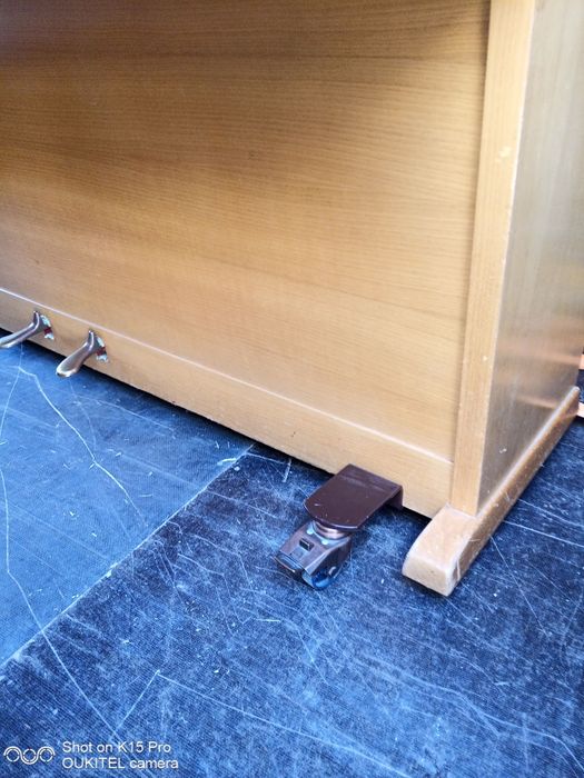 Пиано колела. Колела за пиано.