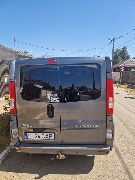 Opel vivaro 8+1 manual