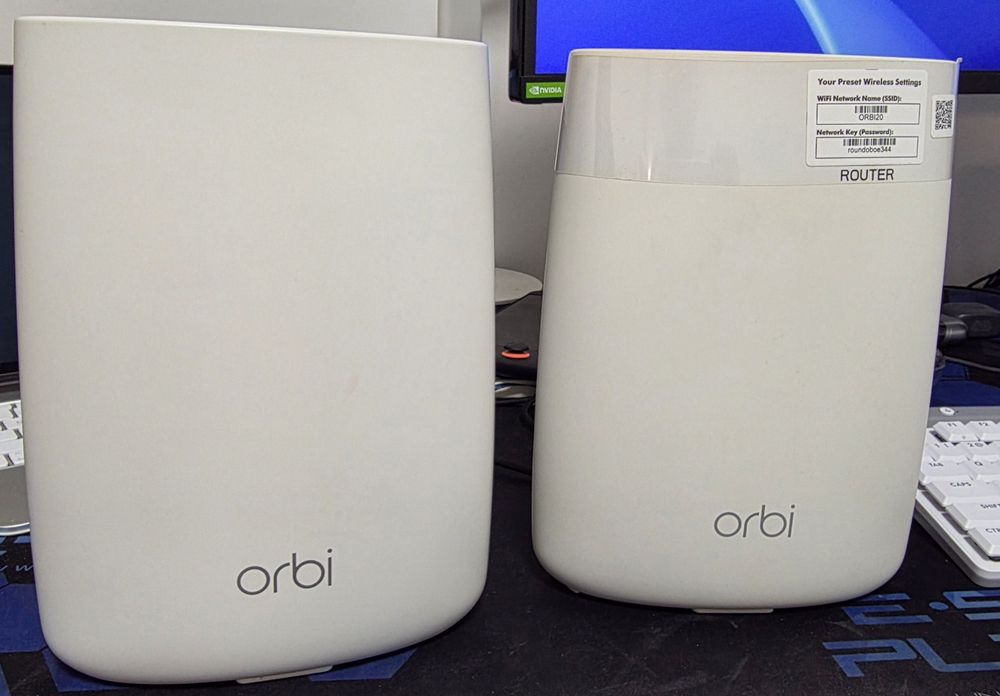 NETGEAR Orbi RBR50 роутеры