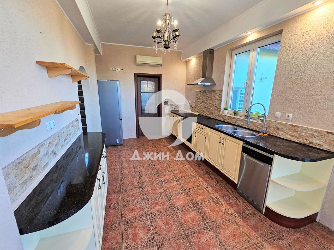 Продава се Къща в Каблешково - 250 кв.м за 996 €/кв.м - Снимка #7