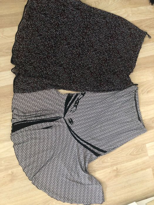 Set fuste- 2 buc. Mărime 50-pret 60 lei