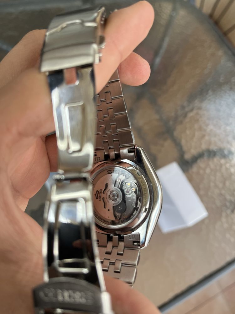 Seiko sport 5 GMT