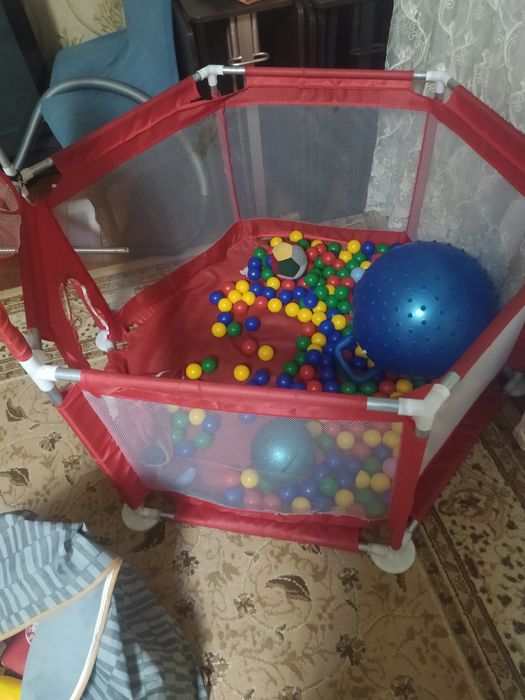 Манеж детский , состояние средняя