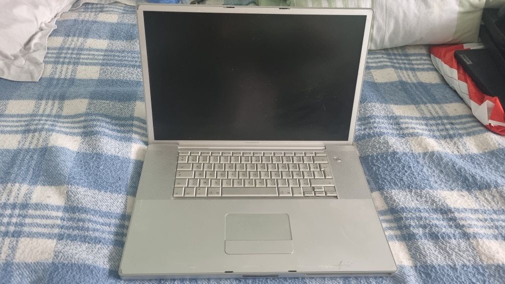 PowerBook g4 17 inch