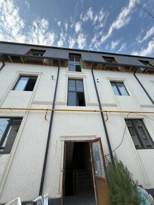 продам срочно квартиру на сергили 4- метро
