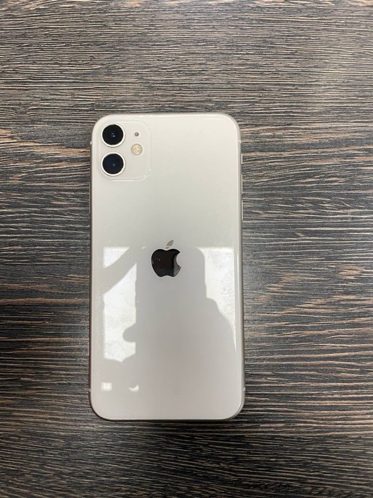 Продам Iphone 11(64)