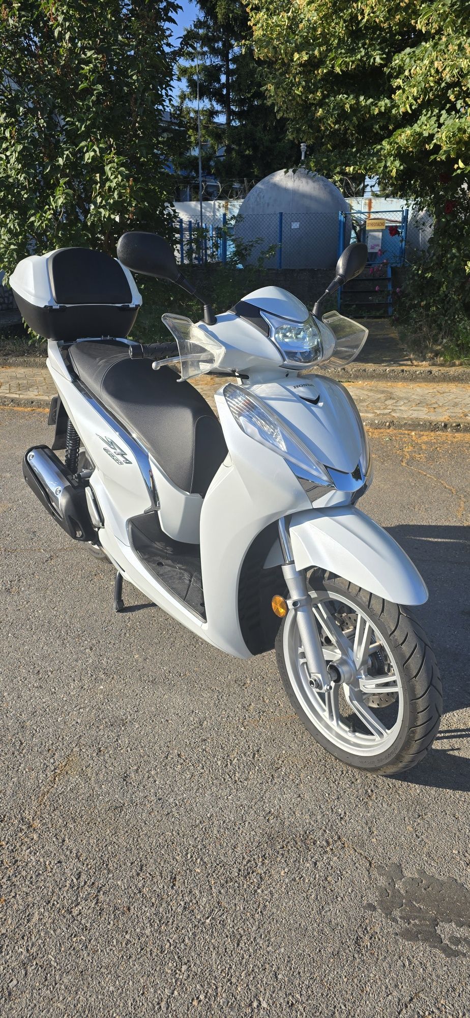Скутер Honda SH-300i