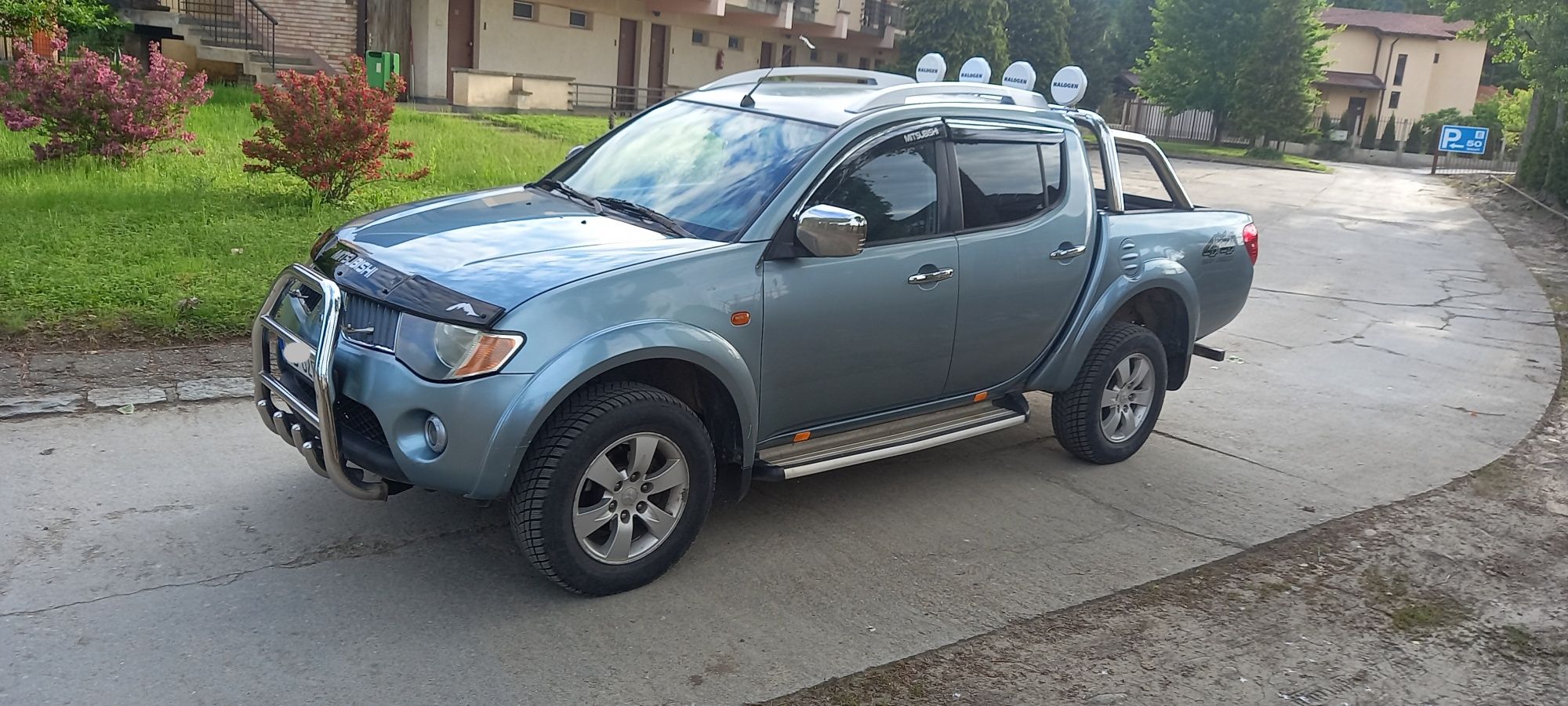 Mitsubishi l200 2008