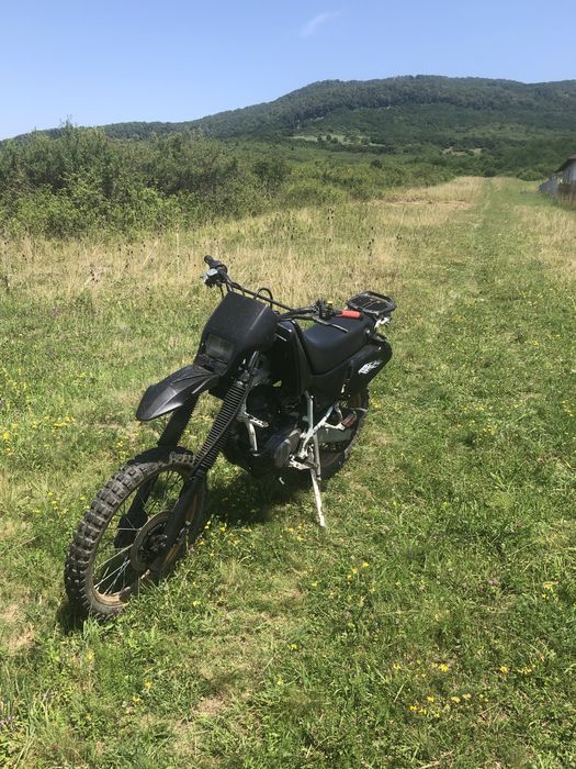 Vând sau schimb cross