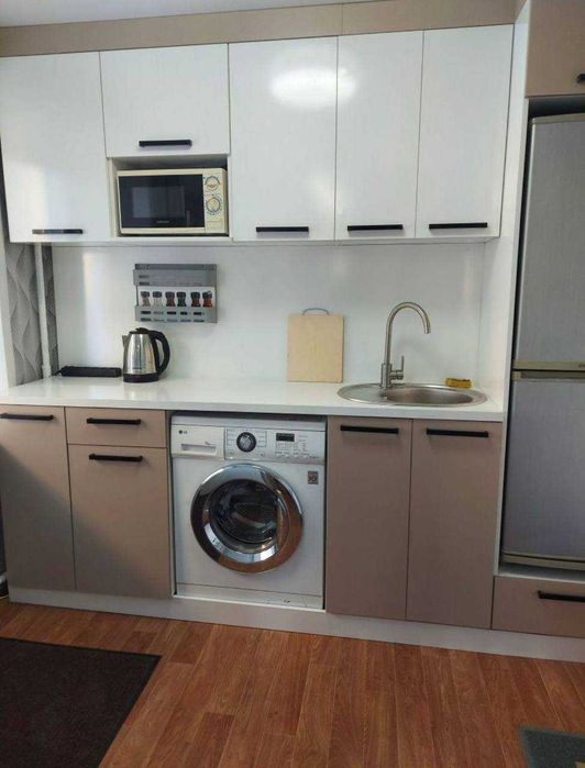 Продам 1 комнатную квартиру в малосемейном дом СХИ