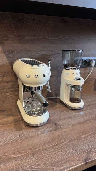 Кофе машина smeg