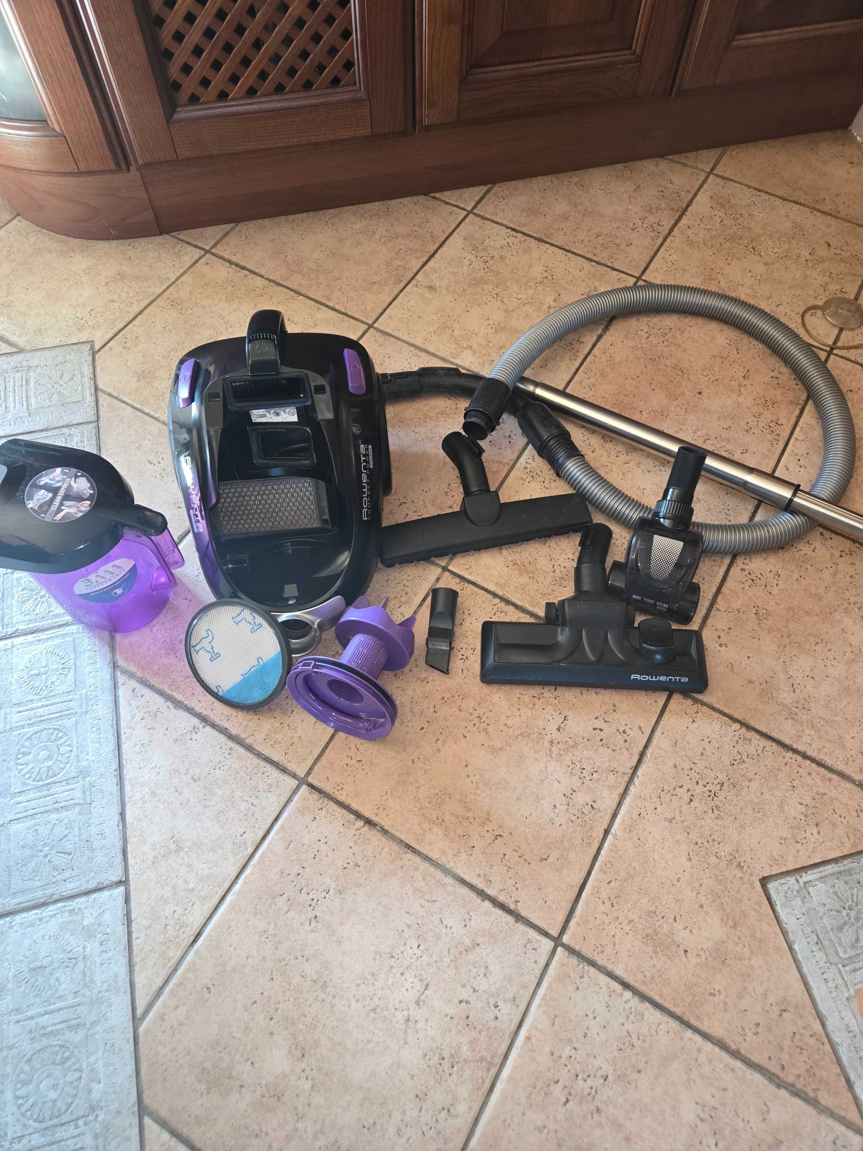 Прахосмукачка Rowenta compact power cyclonic