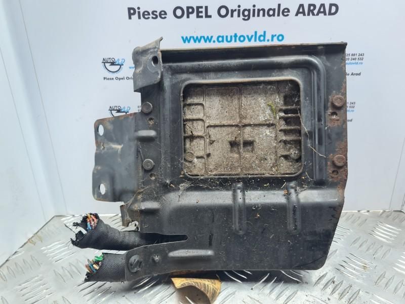 Calculator motor Denso ECU DEC e01 Opel Zafira B Facelift 1.7 CDTI 125
