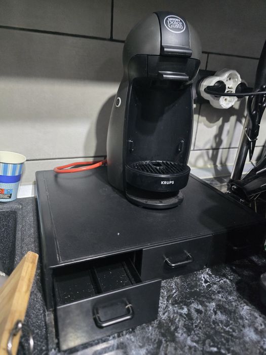 Aparat de cafea dulce gusto + suport pt capsule