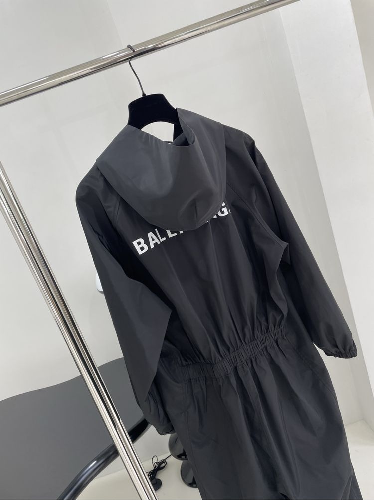 Гащеризон  Balenciaga