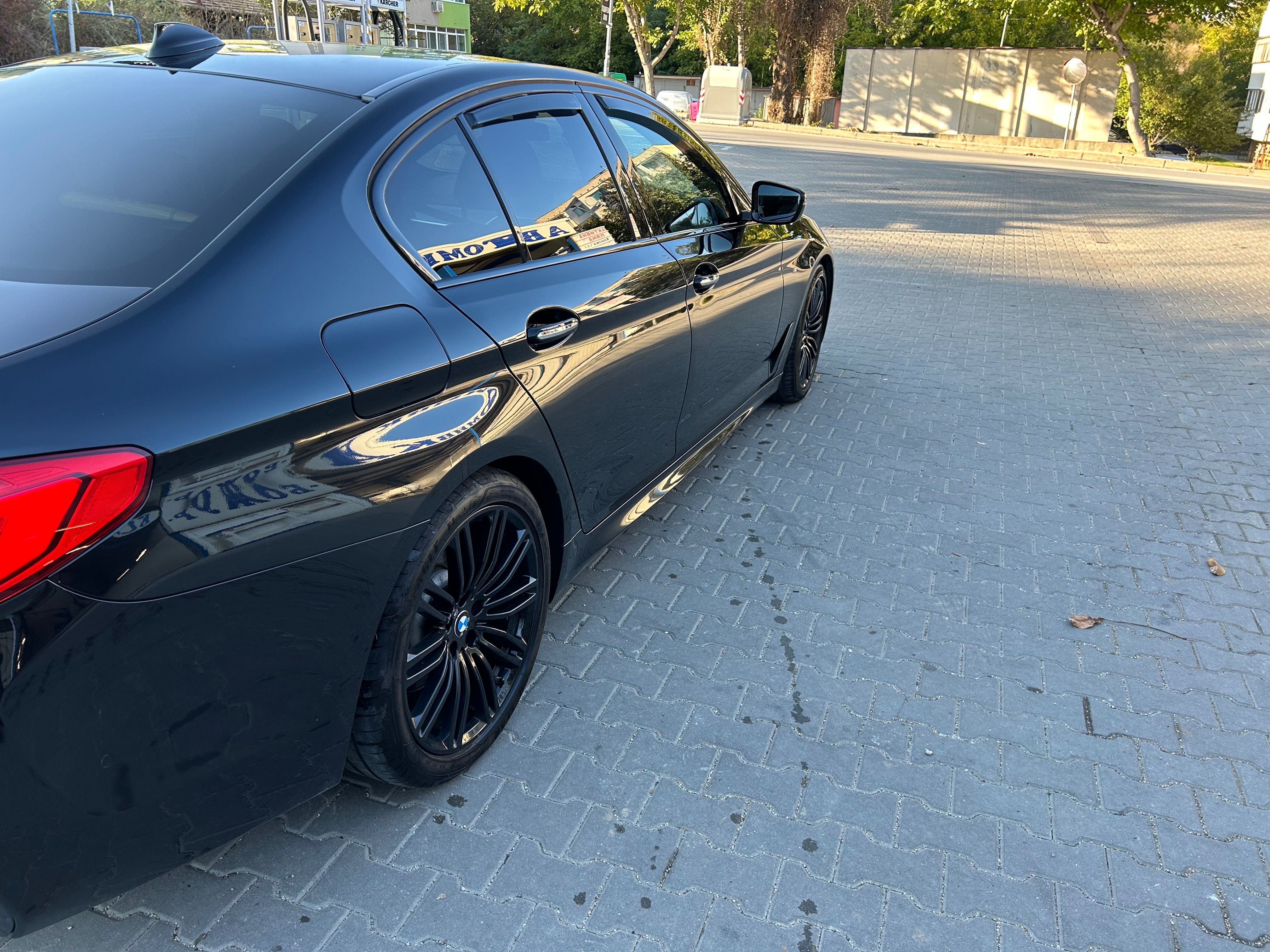 Кола     Bmw 520